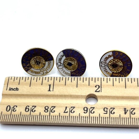 Vintage Grand Lodge New York F & A.M. Member 50/55/65 Years Enamel Lapel Pins Se - Picture 5 of 7